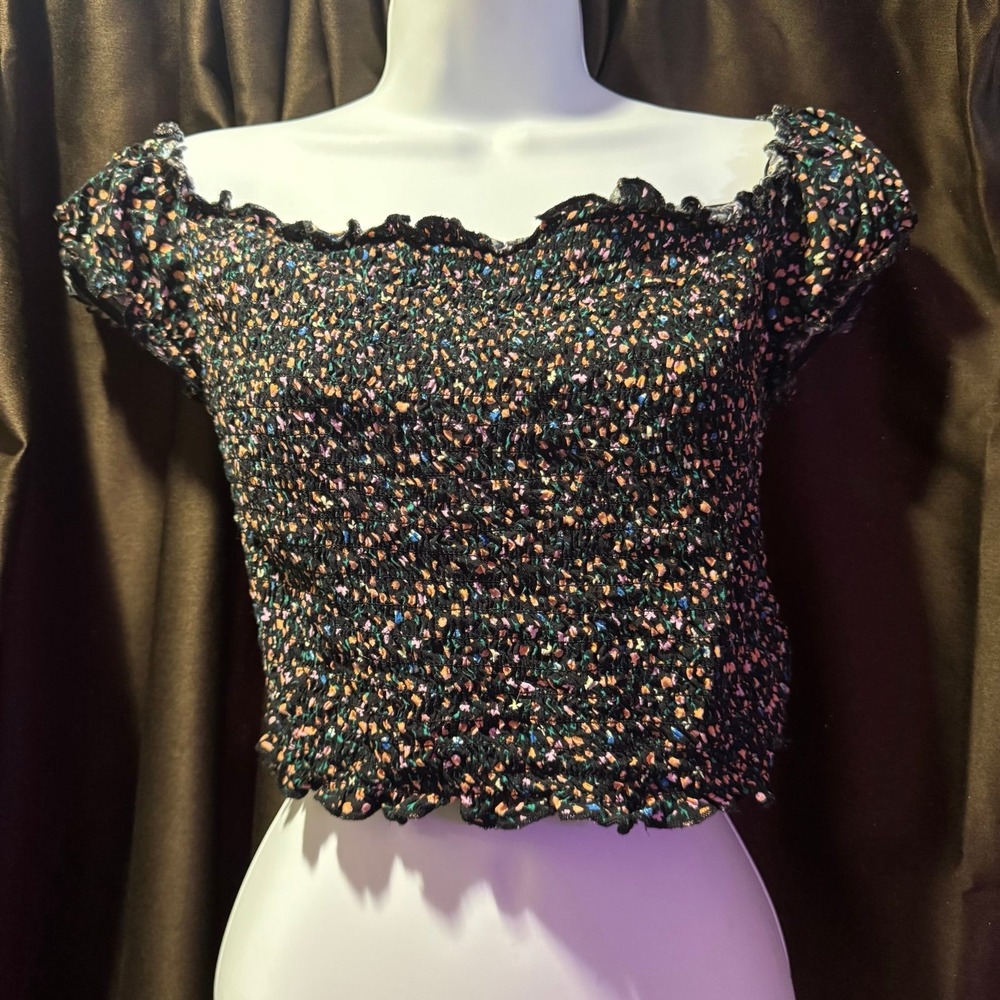 Cottagecore ditsy flower off shoulder smocked crop top